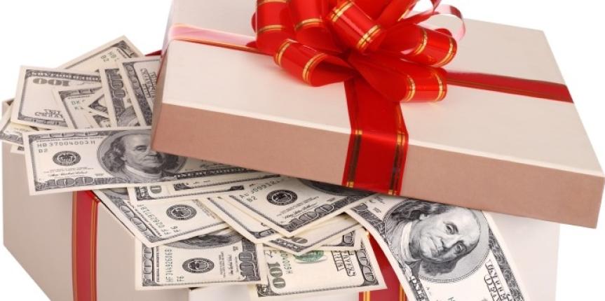 Seven Tips to Help You Determine if Your Gift is Taxable